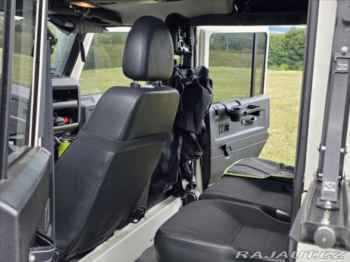Land Rover Defender 2,4 TD4 LD110 expediční s 2010