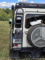 Land Rover Defender 2,4 TD4 LD110 expediční s 2010