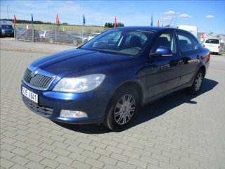 Škoda Octavia 1,6 TDi 77kw klima, Tažné
