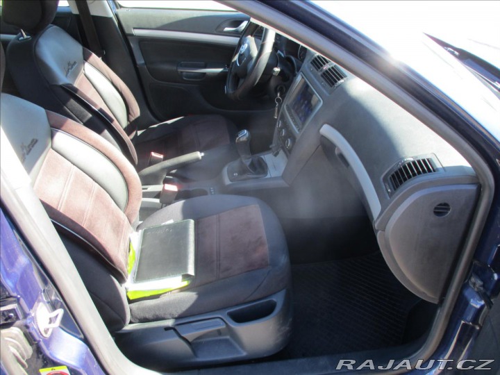 Škoda Octavia 1,6 TDi 77kw klima, Tažné 2012
