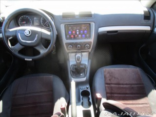 Škoda Octavia 1,6 TDi 77kw klima, Tažné 2012