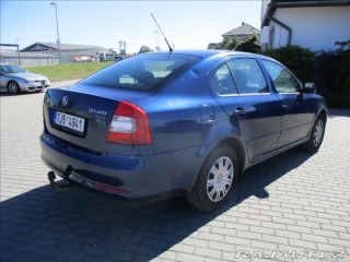 Škoda Octavia 1,6 TDi 77kw klima, Tažné 2012