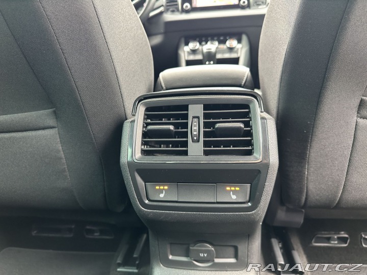 Škoda Karoq REZERVOVÁNO, 1,5TSI 110kW 2022