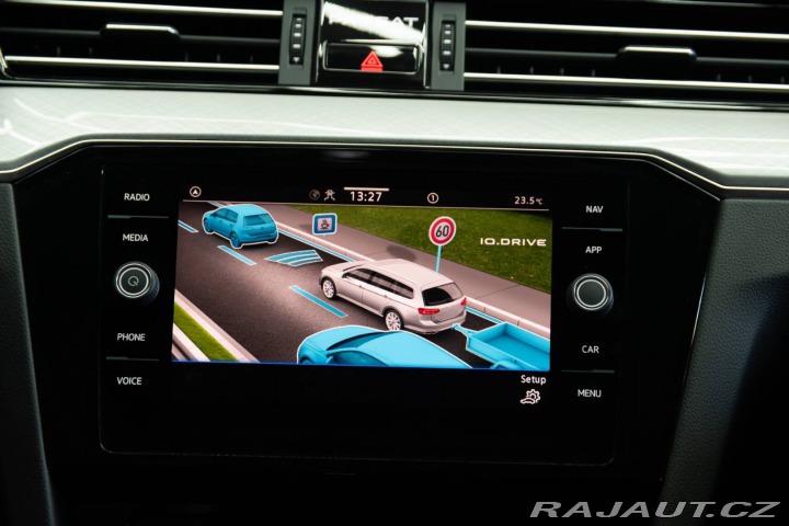 Volkswagen Passat Variant 2.0 TDI EVO Eleg 2022