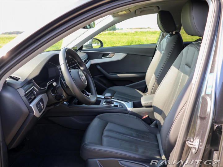 Audi A4 2,0 TDI S-line Virtual DP 2022