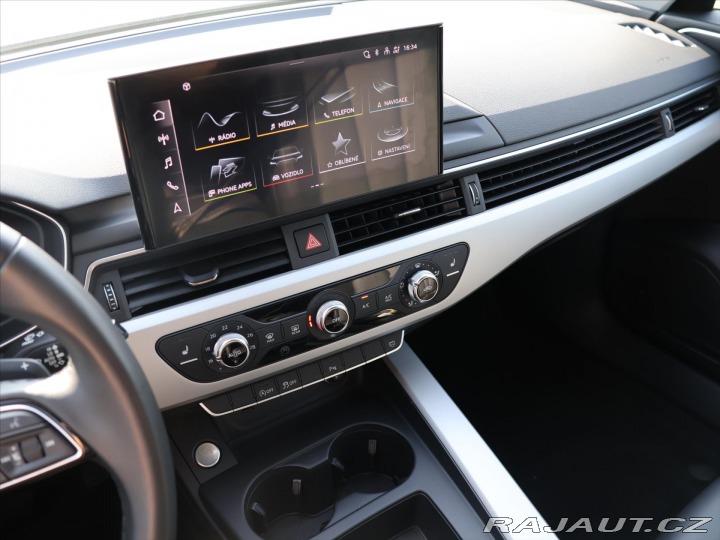 Audi A4 2,0 TDI S-line Virtual DP 2022