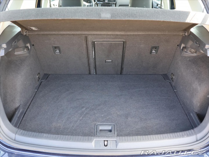 Volkswagen Golf 1,4 TSI 90kW Highline Xen 2013