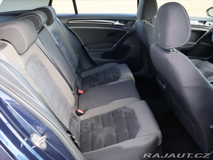Volkswagen Golf 1,4 TSI 90kW Highline Xen 2013