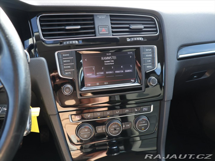 Volkswagen Golf 1,4 TSI 90kW Highline Xen 2013