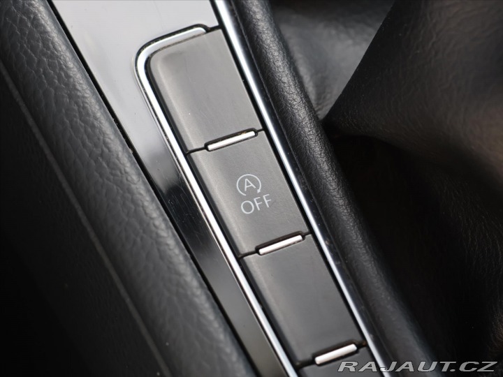 Volkswagen Golf 1,4 TSI 90kW Highline Xen 2013