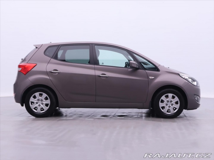 Hyundai ix20 1,4 i 66kW Klima CZ 1.Maj 2011