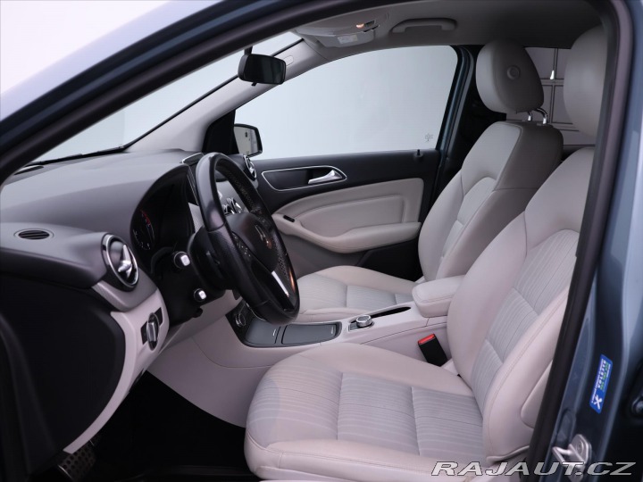Mercedes-Benz B 1,8 180CDI 80kW Aut. Kůže 2013