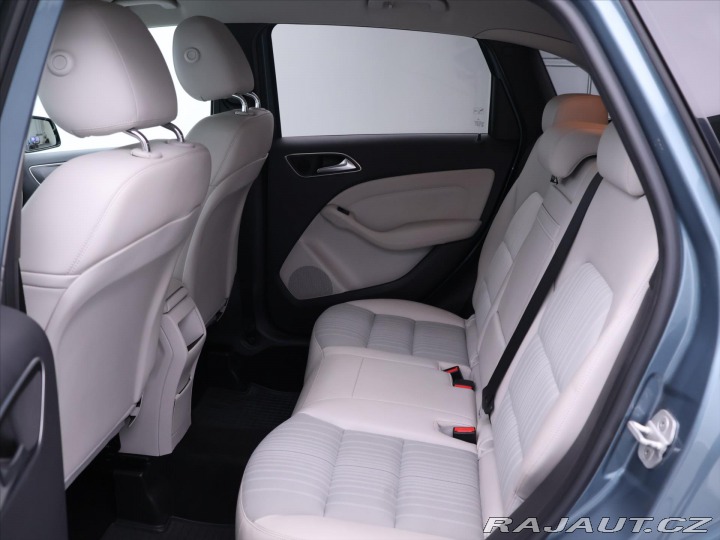 Mercedes-Benz B 1,8 180CDI Automat Kůže C 2013