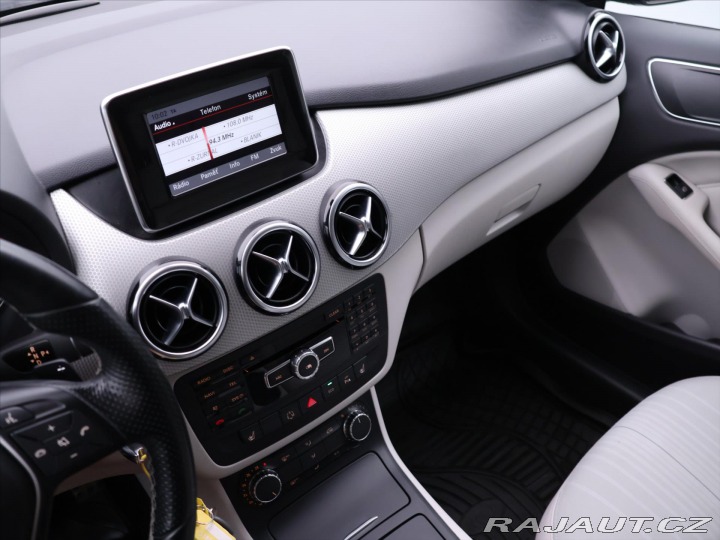 Mercedes-Benz B 1,8 180CDI 80kW Aut. Kůže 2013