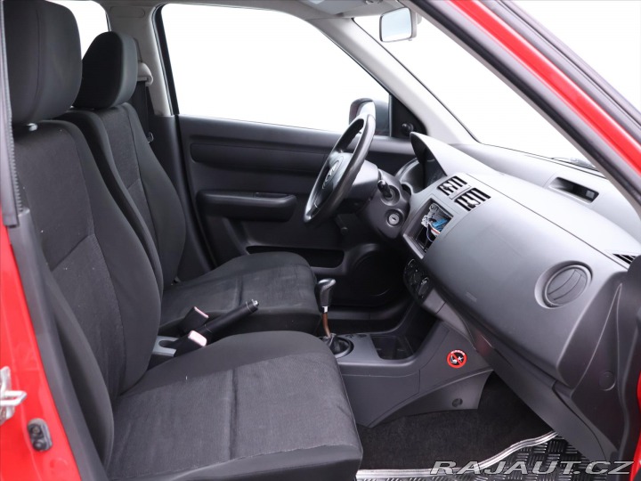 Suzuki Swift 1,3 i 67kW CZ Serv.kniha 2006