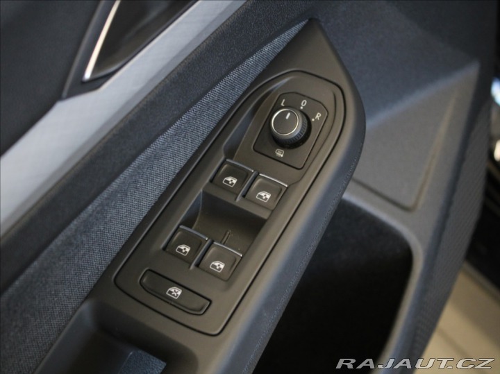 Volkswagen Golf 1,0 TSi 81kW DSG Life KAM 2023
