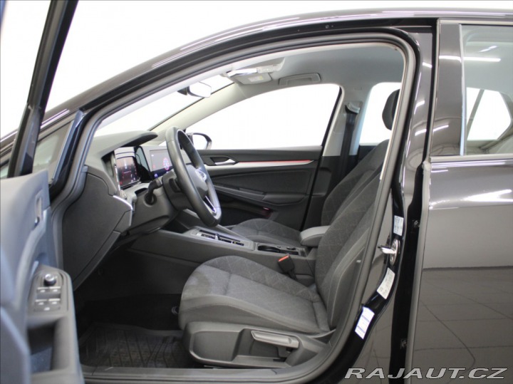 Volkswagen Golf 1,0 TSi 81kW DSG Life KAM 2023