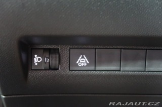 Peugeot 208  2022