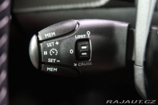 Peugeot 208  2022