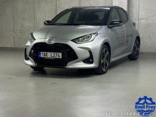Toyota Yaris Premiere Edition 1.5 Hybr 1800