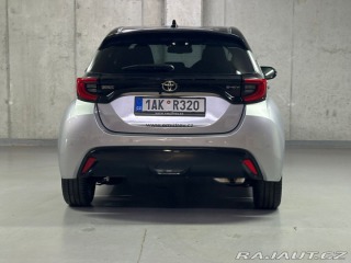 Toyota Yaris Premiere Edition 1.5 Hybr 1800