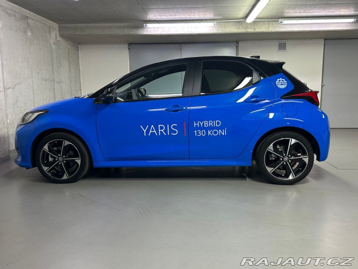 Toyota Yaris Premiere Edition 1.5 Hybr 1800