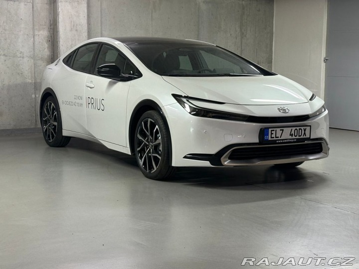 Toyota Prius Executive Solar roof Plu 1800