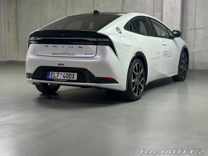 Toyota Prius 2.0, HEV, Plug-in, Execut 1800