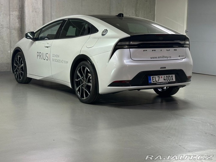 Toyota Prius 2.0, HEV, Plug-in, Execut 1800