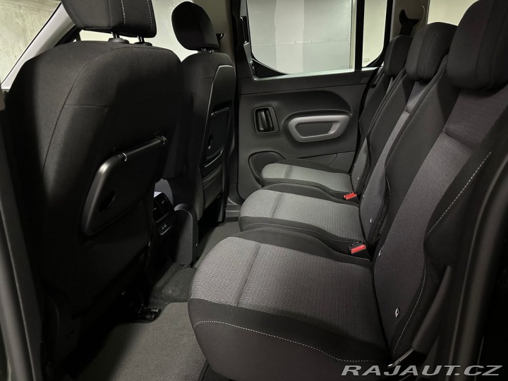 Toyota ProAce VIP 7S 1.5 D-4D 130k Long 2024