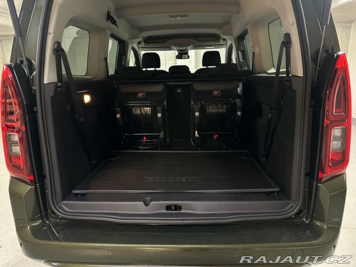 Toyota ProAce VIP 7S 1.5 D-4D 130k Long 2024
