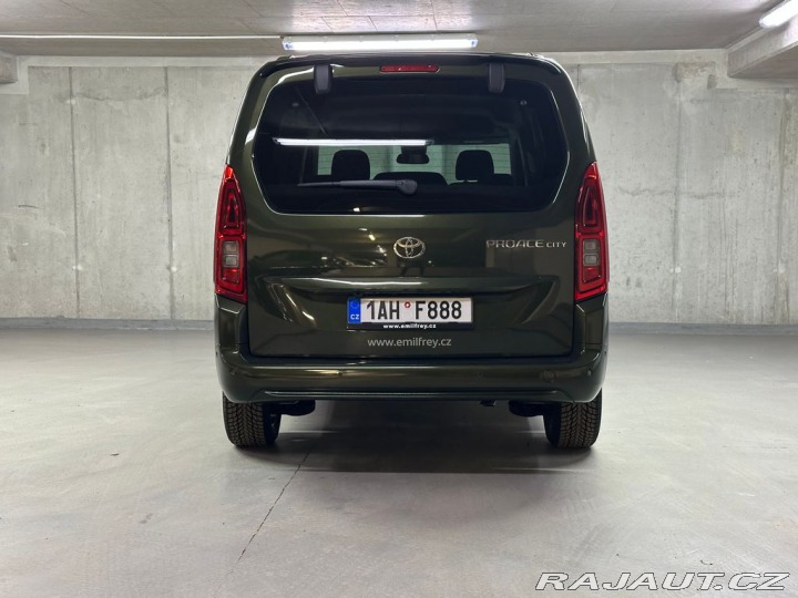 Toyota ProAce VIP 7S 1.5 D-4D 130k Long 2024