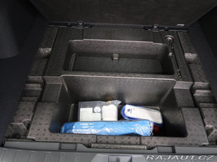 Subaru Outback 4x4 AWD TOURING + hnědá 2025