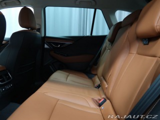 Subaru Outback 4x4 AWD TOURING  + hnědá 2025