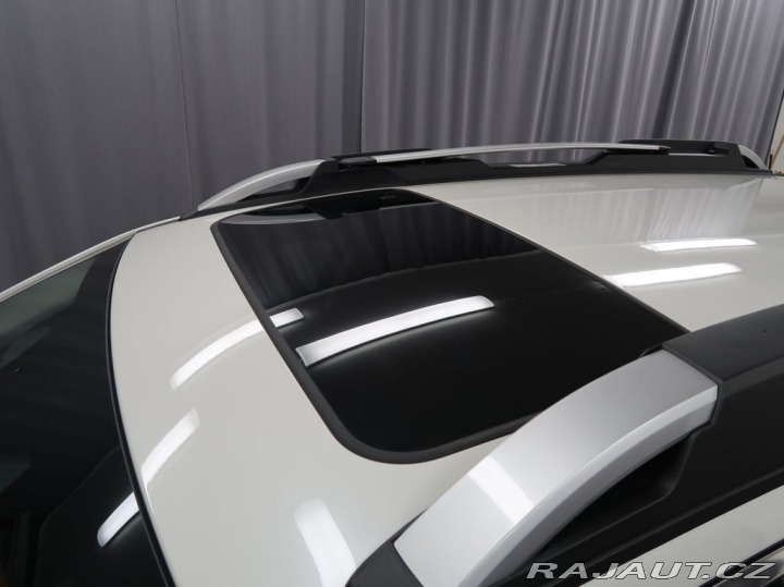 Subaru Outback TOURING 4X4. K odběru ihn 2025