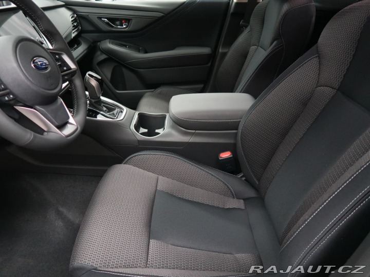 Subaru Outback 4X4 COMFORT. REZERVACE! 2025