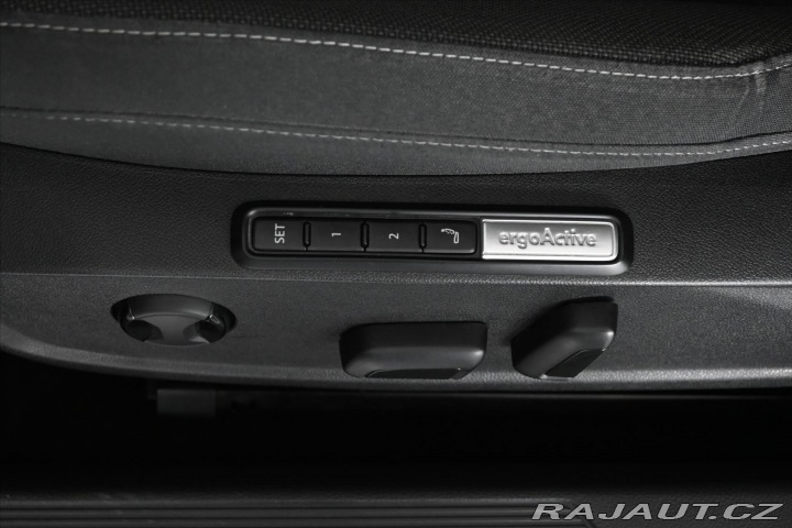 Volkswagen Golf 2,0 TDI 110kW DSG Style Z 2021