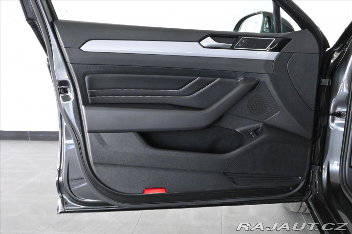 Volkswagen Passat 1,4 GTE 160kW DSG ELEGANC 2021