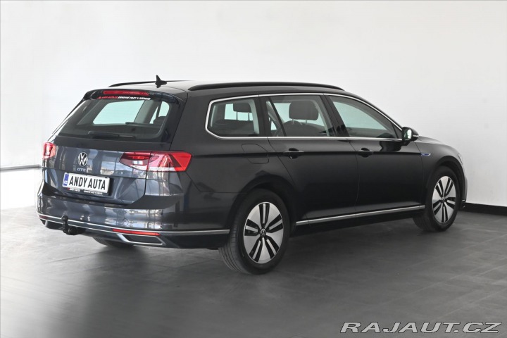 Volkswagen Passat 1,4 GTE 160kW DSG ELEGANC 2021