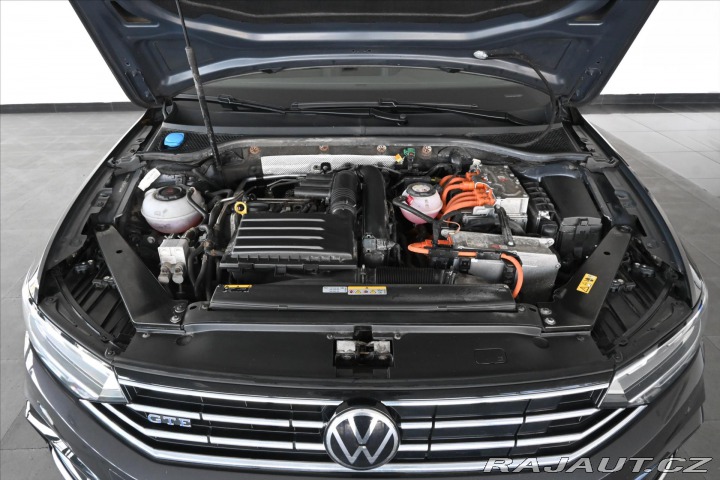 Volkswagen Passat 1,4 GTE 160kW DSG ELEGANC 2021