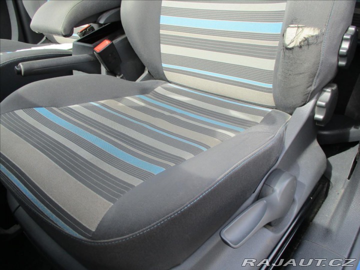 Volkswagen Caddy 1,2 TSI Klima 7míst LIFE 2013