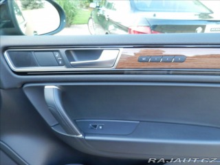 Volkswagen Touareg 3,0 TDi193kW EXECUTIVE ED 2017