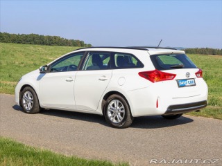 Toyota Auris 1,4 D-4D Touring Sports P 2014