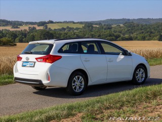 Toyota Auris 1,4 D-4D Touring Sports P 2014