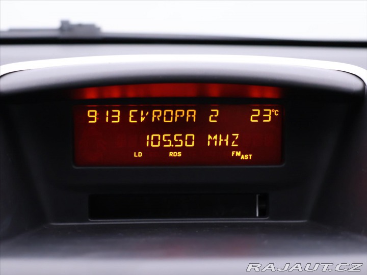 Peugeot 207 1,4 i 54kW Klimatizace 2008