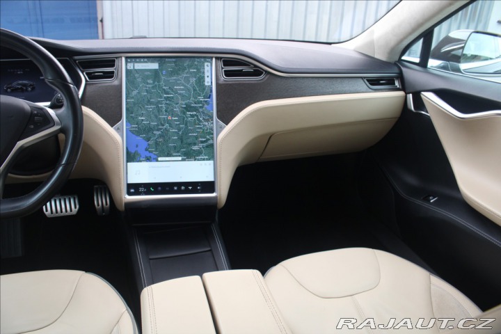 Tesla Model S 0,0 P85 Supercharger Zdar 1800