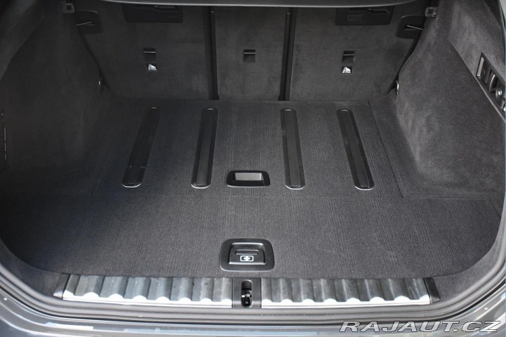 BMW 3 320d REZERVACE 2023