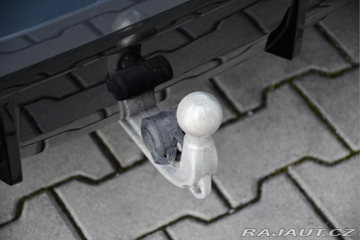 BMW 3 320d REZERVACE 2023