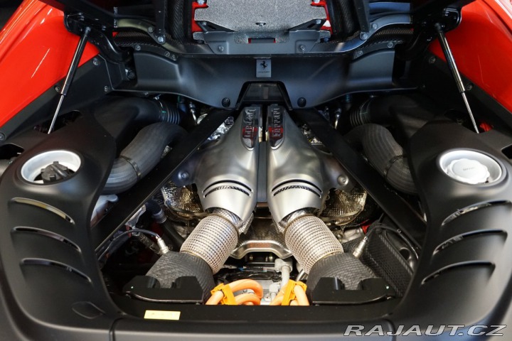 Ferrari 296 GTB ACC*360*ADAS*LIFT*ZÁR 2024