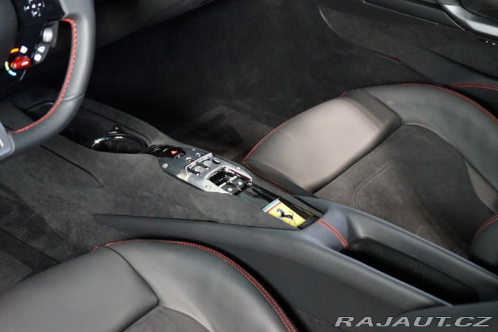 Ferrari 296 GTB ACC*360*ADAS*LIFT*ZÁR 2024